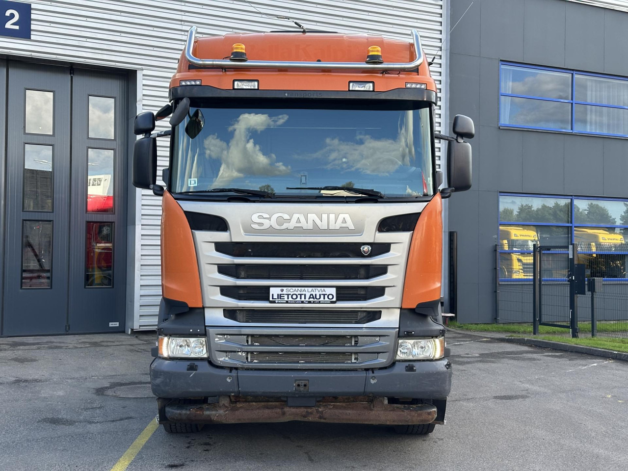 SCANIA R 450 CB6x4HHZ - Tovornjak-šasija: slika 3 SCANIA R 450 CB6x4HHZ - Tovornjak-šasija: slika 3