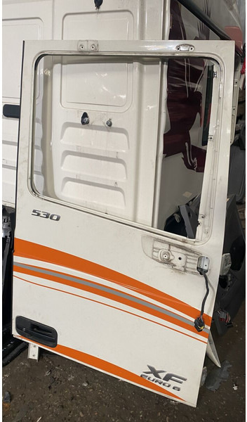 DAF XF - Vrata in deli: slika 2 DAF XF - Vrata in deli: slika 2