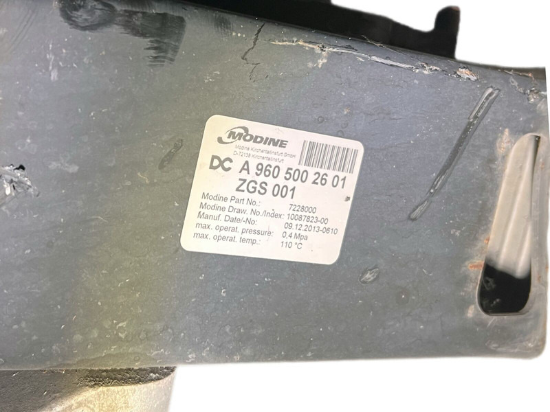 Mercedes-Benz - Hladilnik motorja: slika 2 Mercedes-Benz - Hladilnik motorja: slika 2