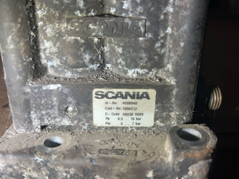 Scania - Izpušni sistem: slika 2 Scania - Izpušni sistem: slika 2