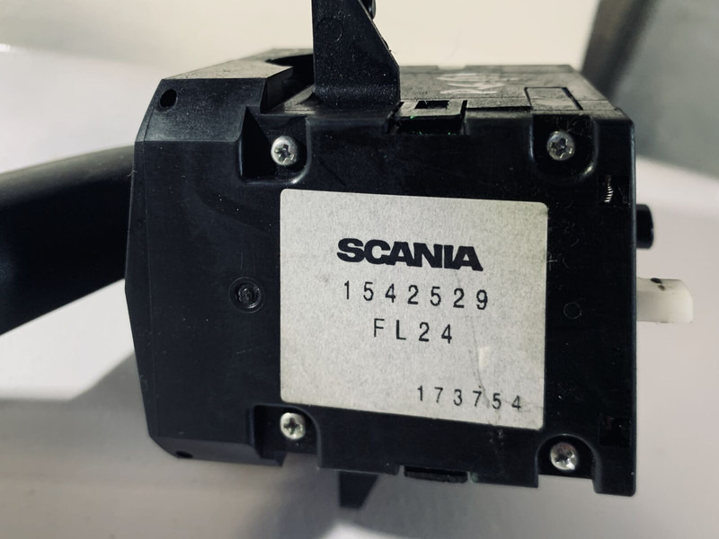 Scania P250 - Rele: slika 2 Scania P250 - Rele: slika 2
