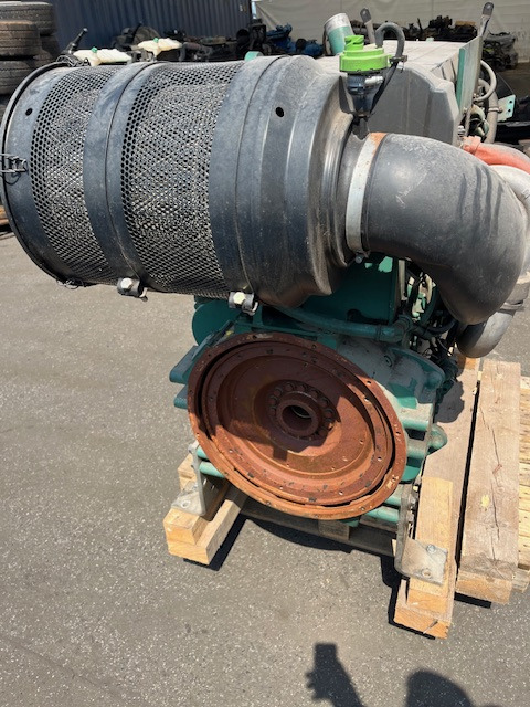 Motor za Gradbeni stroj VOLVO Penta D16: slika 8