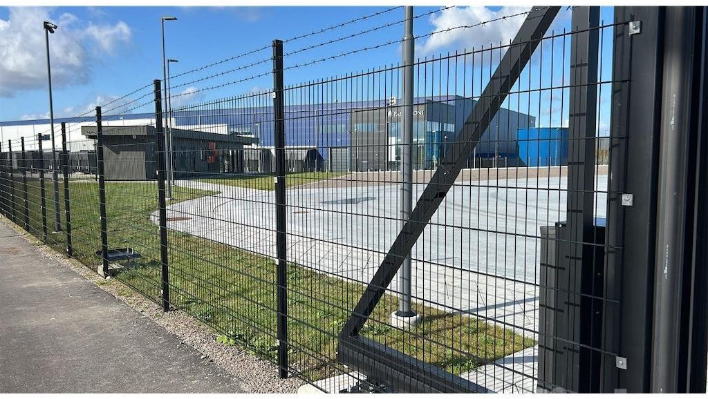 300 meter - 120 styck x 2500 mm - Orodje/ Oprema: slika 1 300 meter - 120 styck x 2500 mm - Orodje/ Oprema: slika 1