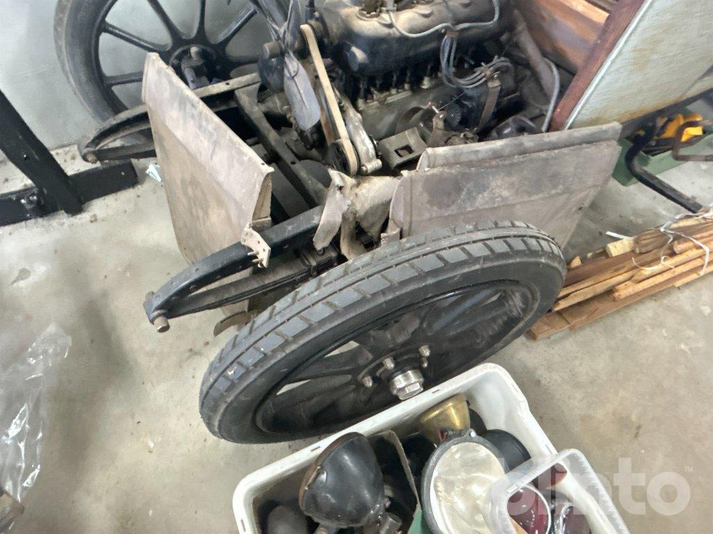 Aga - Avtomobil: slika 2 Aga - Avtomobil: slika 2