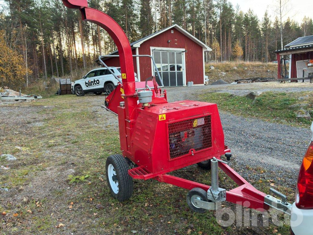 DWC-22 woodchipper - Lesni sekalnik: slika 2 DWC-22 woodchipper - Lesni sekalnik: slika 2