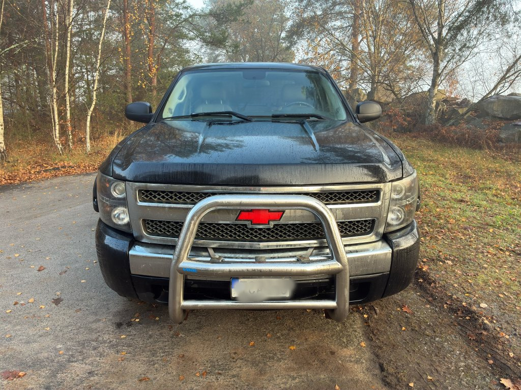 CHEVROLET SILVERADO - Dostavno vozilo: slika 2 CHEVROLET SILVERADO - Dostavno vozilo: slika 2