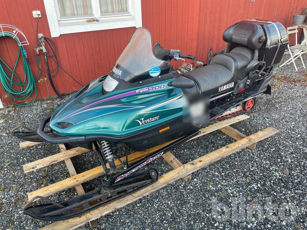 Yamaha 700 triple - Drugi stroj: slika 1 Yamaha 700 triple - Drugi stroj: slika 1