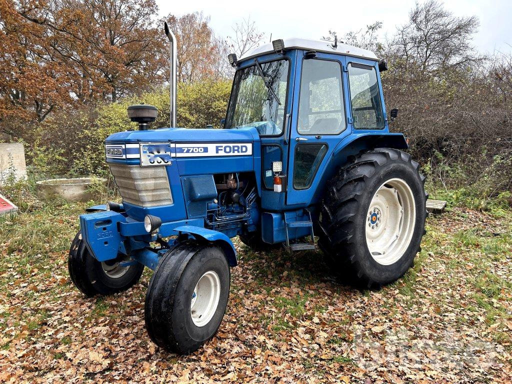 FORD 7700 - Traktor: slika 1 FORD 7700 - Traktor: slika 1