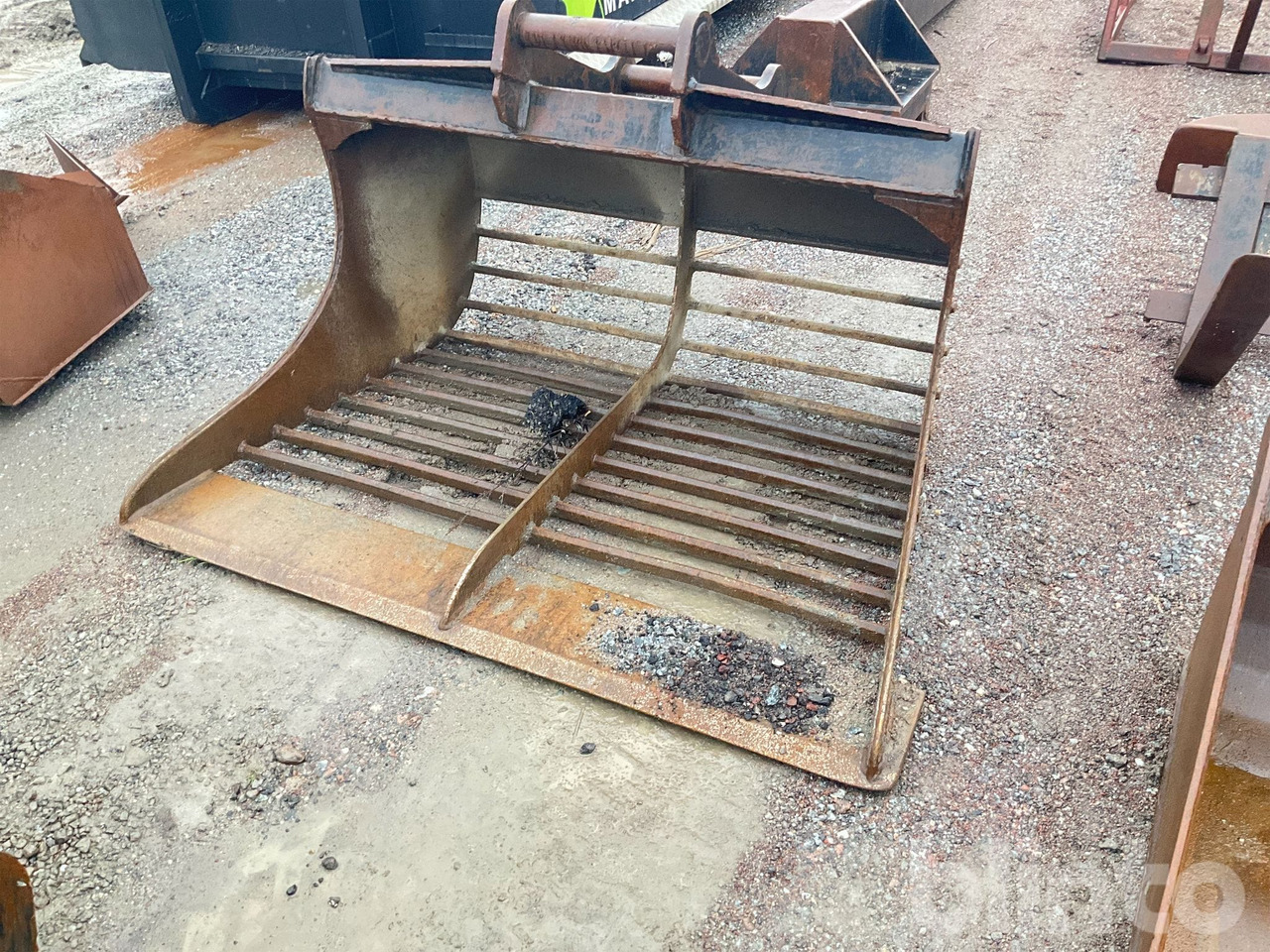 Fäste:S60 - Sortirna žlica: slika 1 Fäste:S60 - Sortirna žlica: slika 1