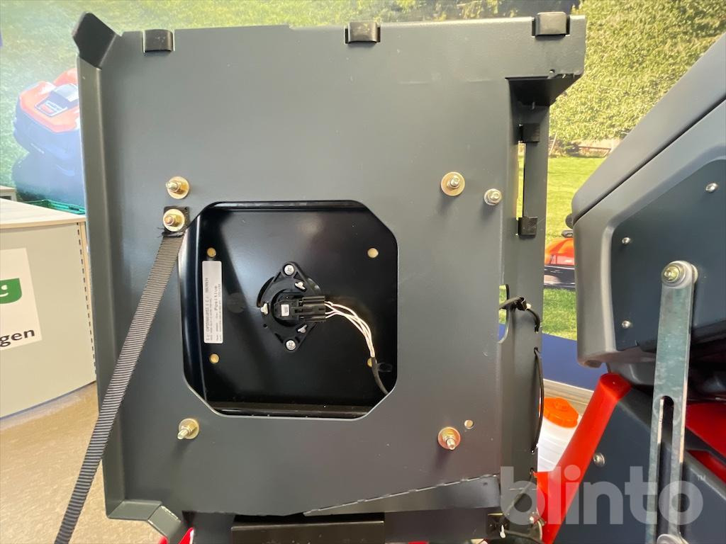 Kombinirani čistilni stroj HAKO Scrubmaster B120 R (2018): slika 35 Kombinirani čistilni stroj HAKO Scrubmaster B120 R (2018): slika 35