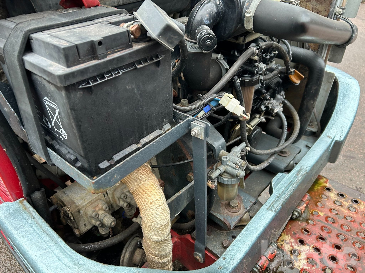 Demper goseničar Hinowa: slika 34 Demper goseničar Hinowa: slika 34