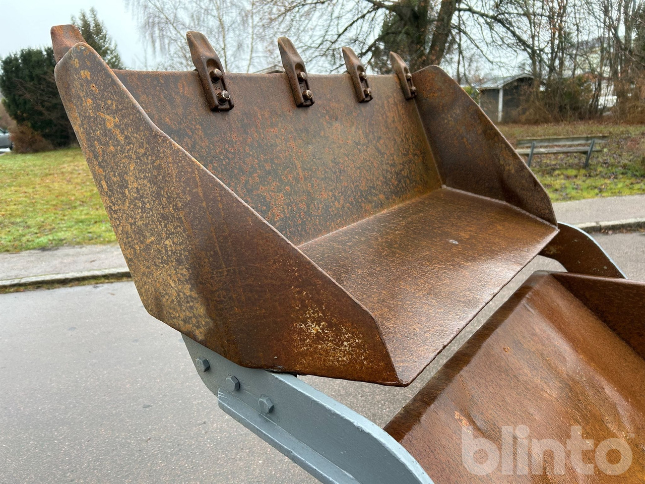 Demper goseničar Hinowa: slika 7 Demper goseničar Hinowa: slika 7