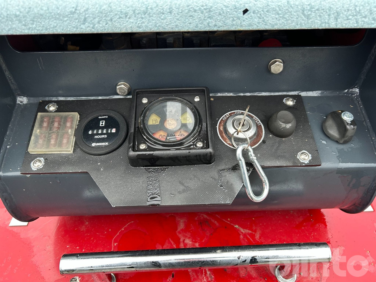 Demper goseničar Hinowa: slika 29 Demper goseničar Hinowa: slika 29