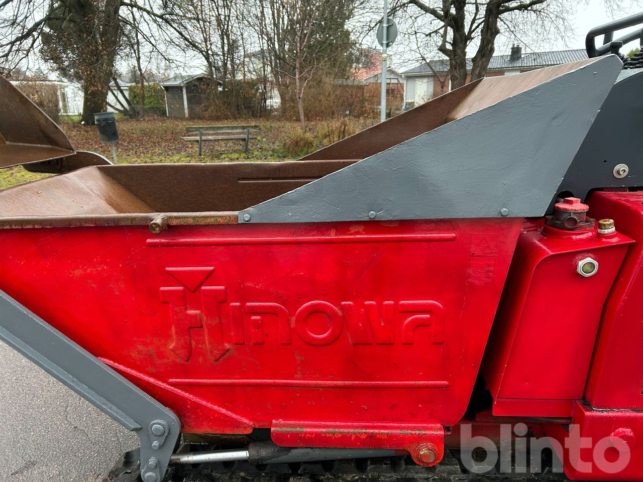 Demper goseničar Hinowa: slika 21 Demper goseničar Hinowa: slika 21