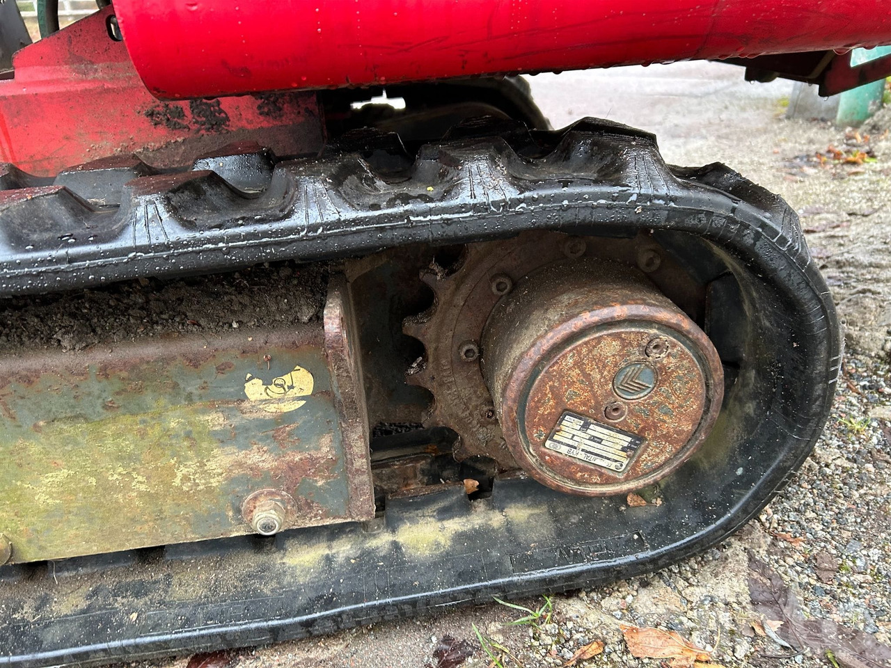 Demper goseničar Hinowa: slika 23 Demper goseničar Hinowa: slika 23