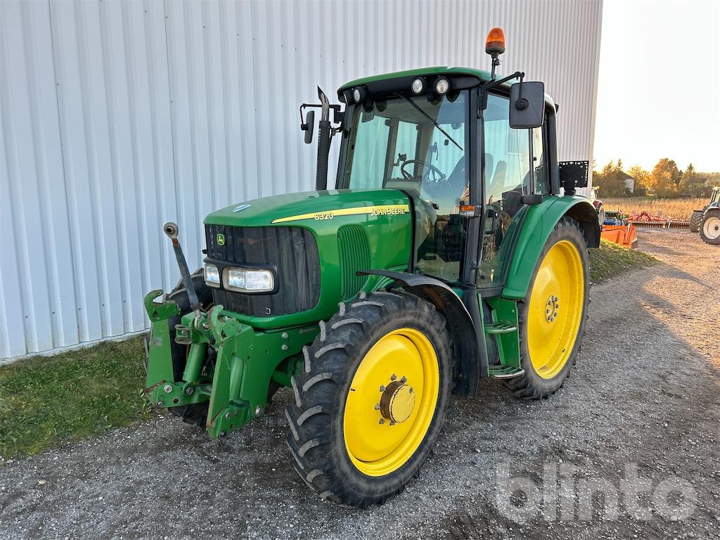 John Deere 6320 (2004) - Traktor: slika 1 John Deere 6320 (2004) - Traktor: slika 1