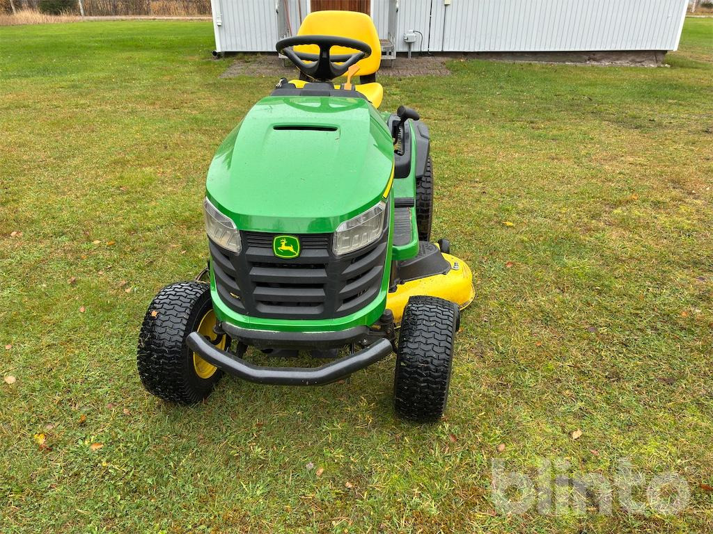 John Deere X167 - Vrtna kosilnica: slika 2 John Deere X167 - Vrtna kosilnica: slika 2