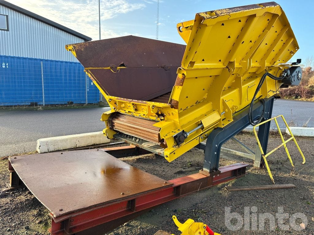 Keestrack A - Tekoči trak: slika 1 Keestrack A - Tekoči trak: slika 1