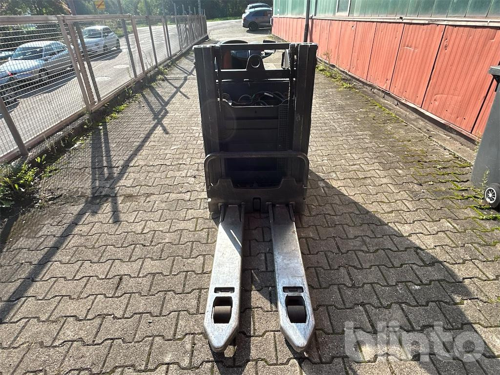 Linde L12L SP - Stroj za zlaganje: slika 4 Linde L12L SP - Stroj za zlaganje: slika 4