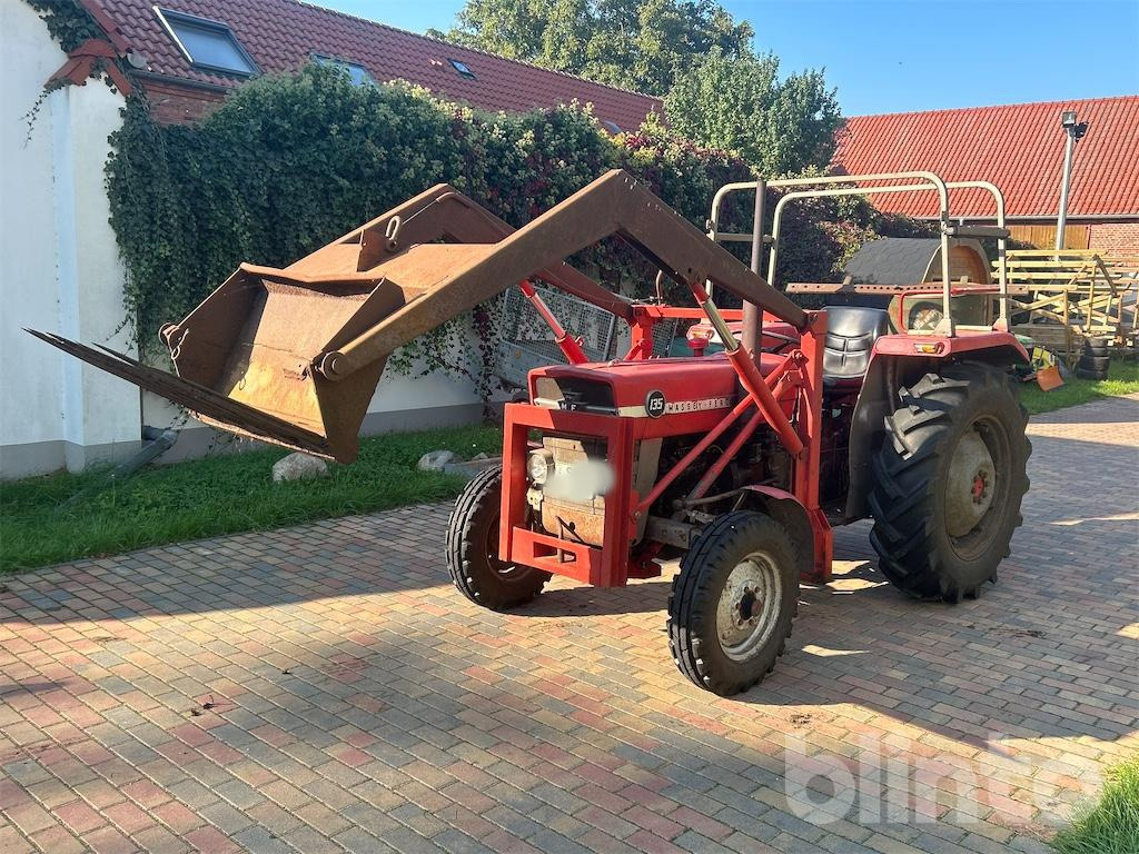 Massey-Ferguson MF 135 (1970) - Mini traktor: slika 1 Massey-Ferguson MF 135 (1970) - Mini traktor: slika 1