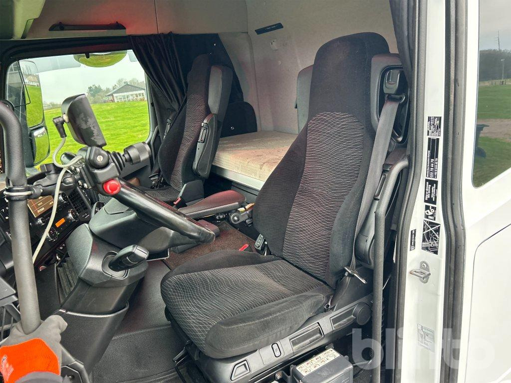 Mercedes-Benz Arocs 3253LK - JOAB L24 - Kotalni prekucni tovornjak: slika 4 Mercedes-Benz Arocs 3253LK - JOAB L24 - Kotalni prekucni tovornjak: slika 4