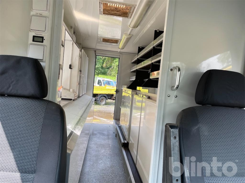 Tovornjak s hrano Mercedes Benz Sprinter: slika 33