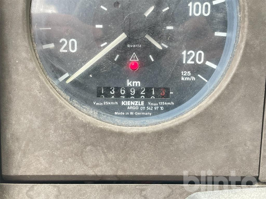 Mercedes Benz Vario 711 D (1995) - Tovornjak zabojnik: slika 5 Mercedes Benz Vario 711 D (1995) - Tovornjak zabojnik: slika 5