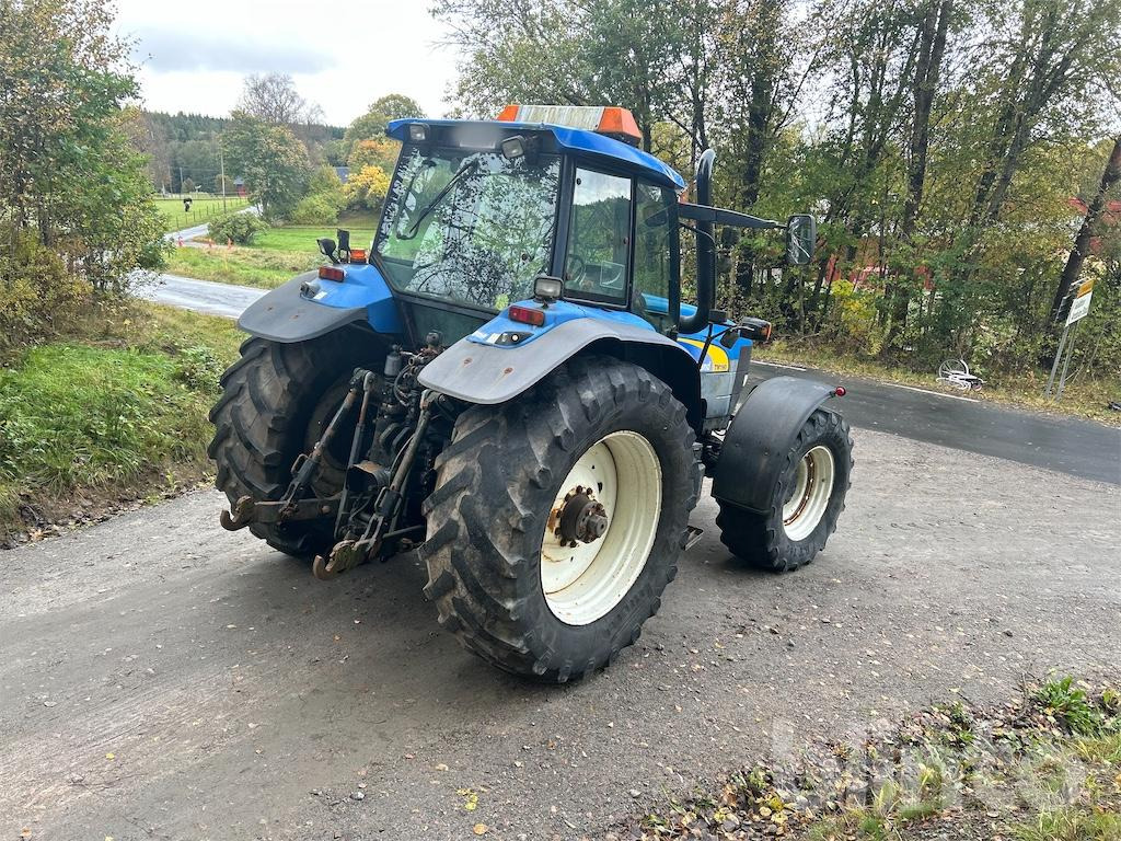 NEW HOLLAND TM190 4WD - Traktor: slika 3 NEW HOLLAND TM190 4WD - Traktor: slika 3