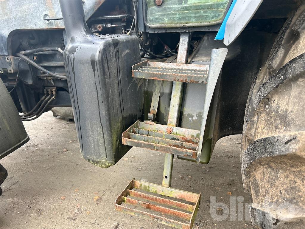 NEW HOLLAND TM190 4WD - Traktor: slika 5 NEW HOLLAND TM190 4WD - Traktor: slika 5