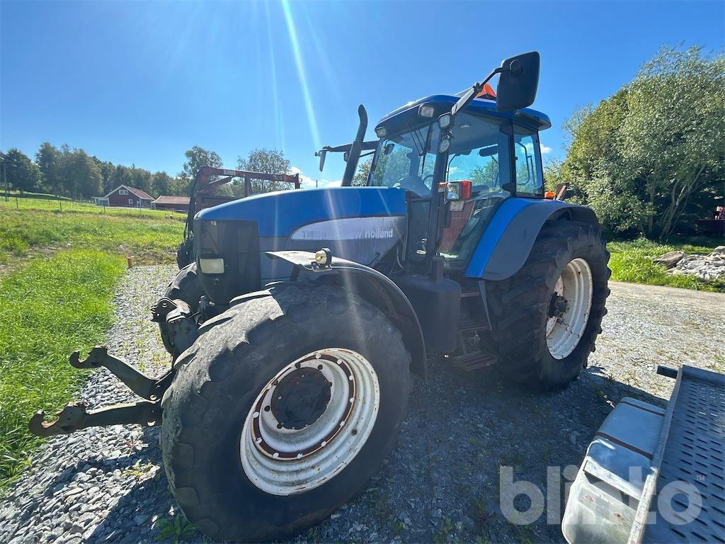 NEW HOLLAND TM190 4WD - Traktor: slika 1 NEW HOLLAND TM190 4WD - Traktor: slika 1