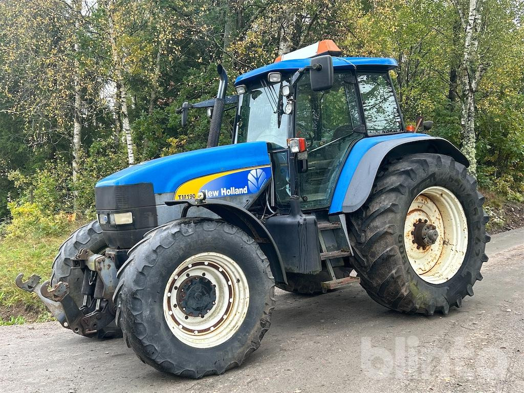 NEW HOLLAND TM190 4WD - Traktor: slika 1 NEW HOLLAND TM190 4WD - Traktor: slika 1