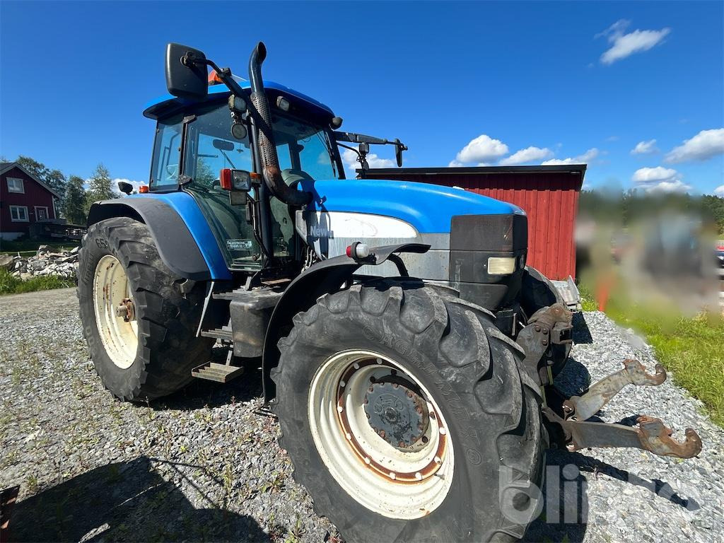 NEW HOLLAND TM190 4WD - Traktor: slika 2 NEW HOLLAND TM190 4WD - Traktor: slika 2