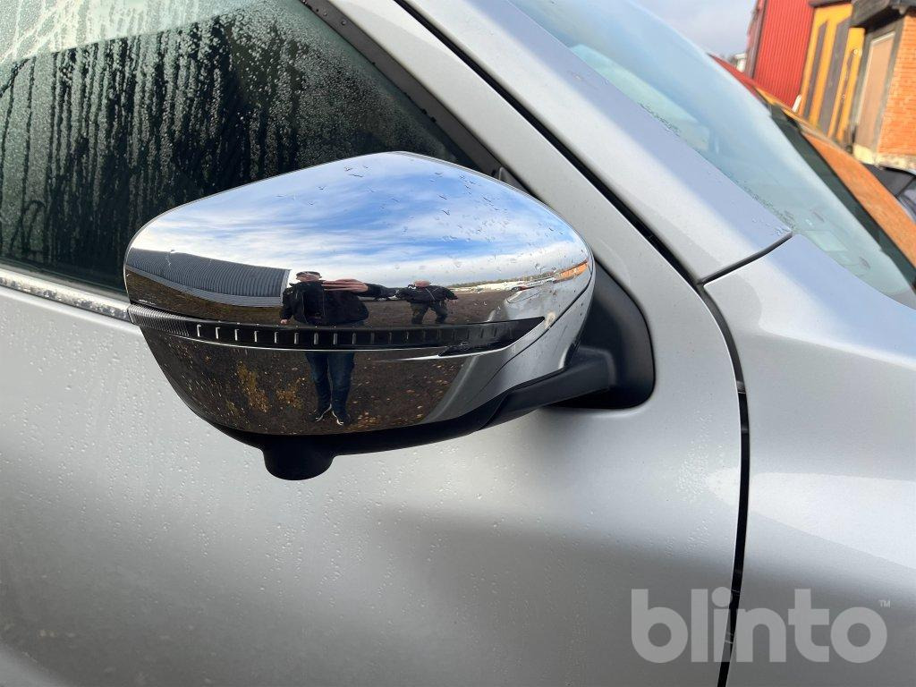 Poltovornjak NISSAN NAVARA 2.3 dCi 4WD: slika 24 Poltovornjak NISSAN NAVARA 2.3 dCi 4WD: slika 24