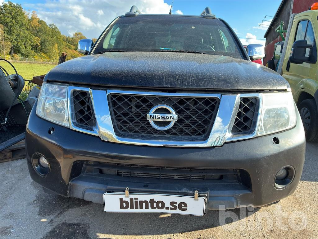 NISSAN - Avtomobil: slika 2 NISSAN - Avtomobil: slika 2