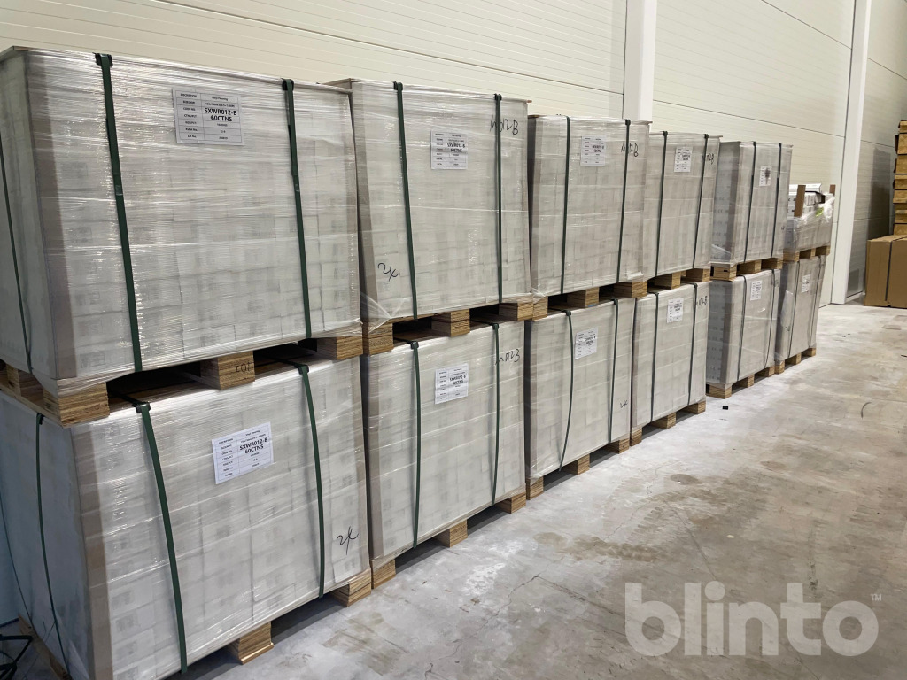 Premiumgolv Mörk Ek – Fiskbensmönster – 80 m² - Orodje/ Oprema: slika 4 Premiumgolv Mörk Ek – Fiskbensmönster – 80 m² - Orodje/ Oprema: slika 4