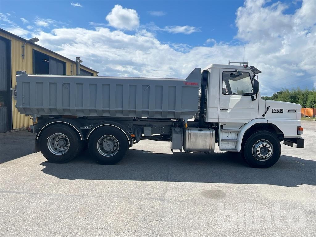 SCANIA T143 HL6X2L400422 - Tovornjak: slika 4 SCANIA T143 HL6X2L400422 - Tovornjak: slika 4