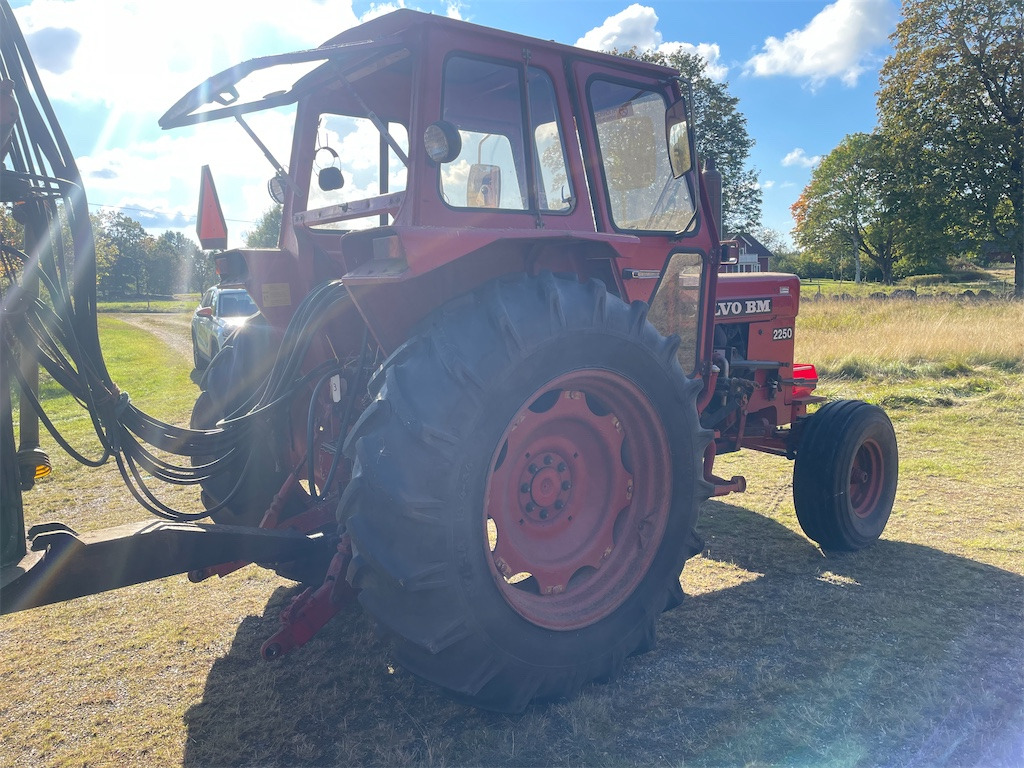 VOLVO BM 2250 - Traktor: slika 3 VOLVO BM 2250 - Traktor: slika 3
