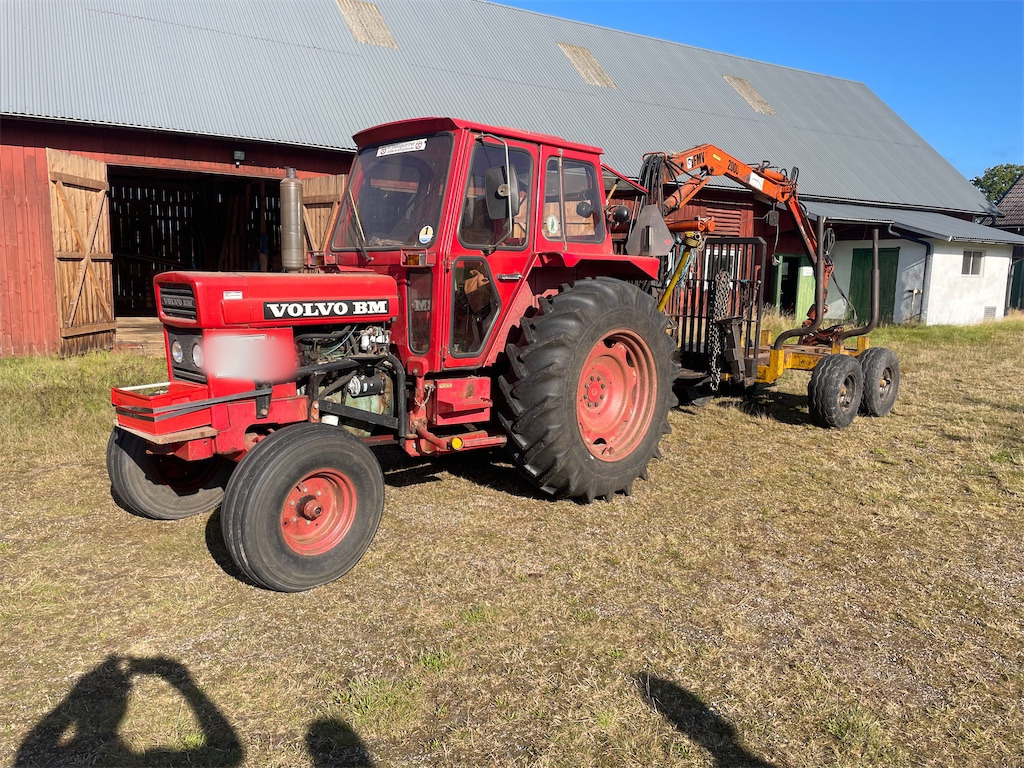 VOLVO BM 2250 - Traktor: slika 1 VOLVO BM 2250 - Traktor: slika 1