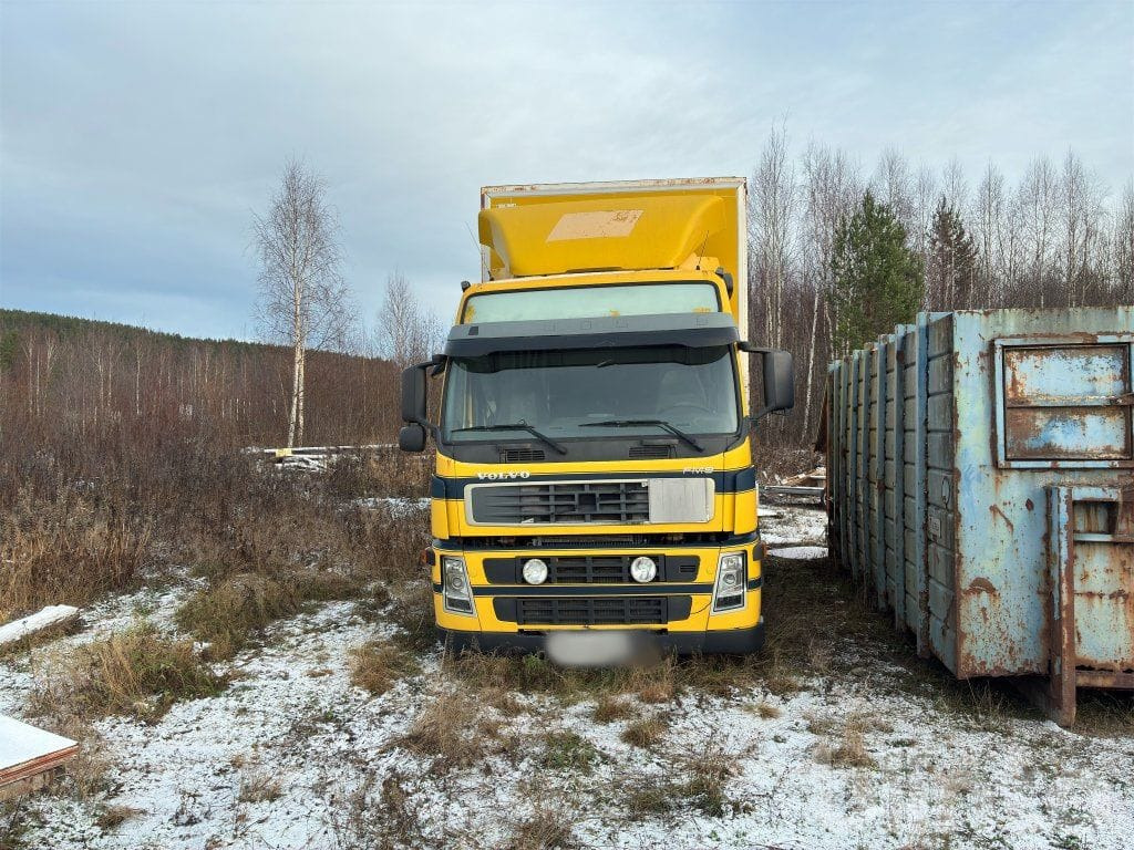 VOLVO FM9 6X2 - Tovornjak zabojnik: slika 2 VOLVO FM9 6X2 - Tovornjak zabojnik: slika 2