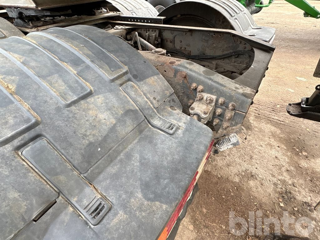 Vlačilec VOLVO: slika 42 Vlačilec VOLVO: slika 42