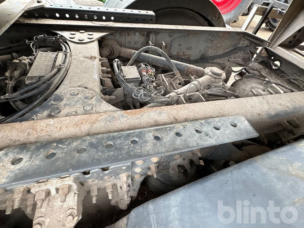 Vlačilec VOLVO: slika 40 Vlačilec VOLVO: slika 40