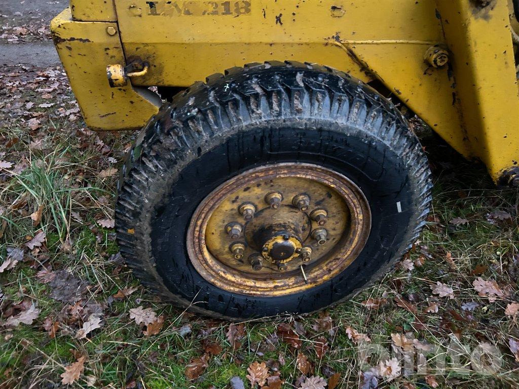 Volvo BM218 - Kolesni nakladalec: slika 4 Volvo BM218 - Kolesni nakladalec: slika 4