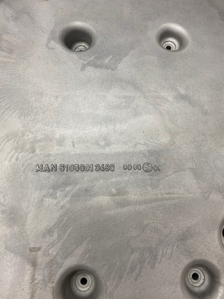 COPPA OLIO MOTORE BUS - 51058015764 - MAN D2066LOH26 - D2676LOH - Oljno korito za Avtobus: slika 2 COPPA OLIO MOTORE BUS - 51058015764 - MAN D2066LOH26 - D2676LOH - Oljno korito za Avtobus: slika 2