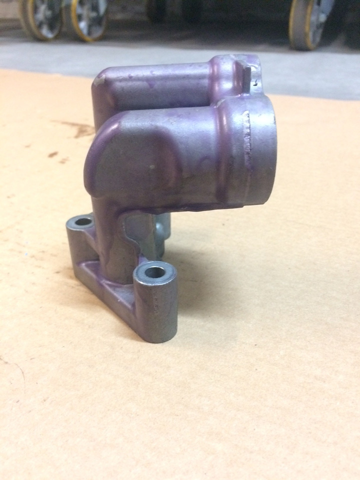 FLANGIA DI COLLEGAMENTO MODULO OLIO MAN 51054406000 - Motor in deli za Tovornjak: slika 3 FLANGIA DI COLLEGAMENTO MODULO OLIO MAN 51054406000 - Motor in deli za Tovornjak: slika 3