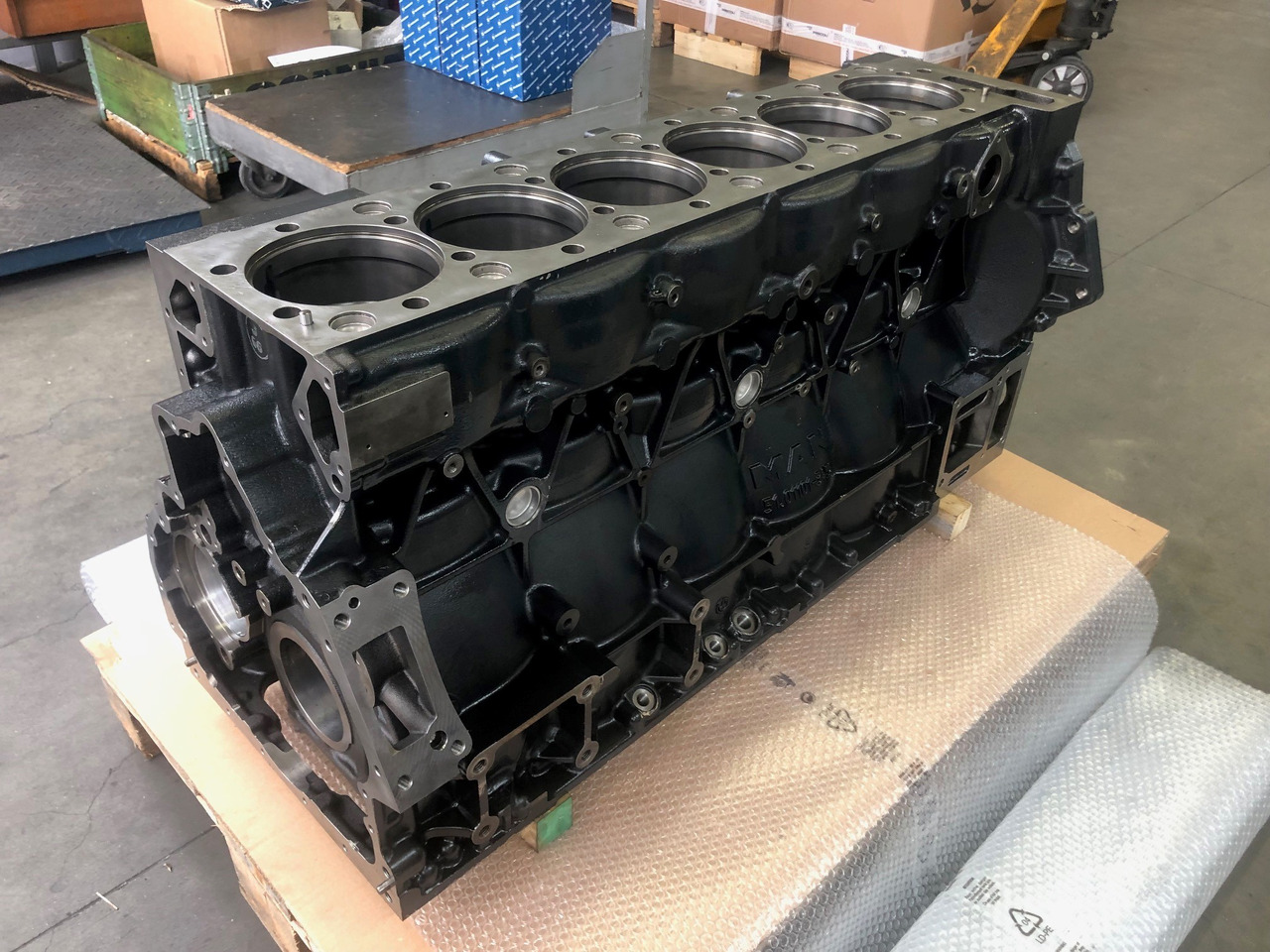 MONOBLOCCO MOTORE MAN D2676 EEV - Blok cilindra: slika 3 MONOBLOCCO MOTORE MAN D2676 EEV - Blok cilindra: slika 3