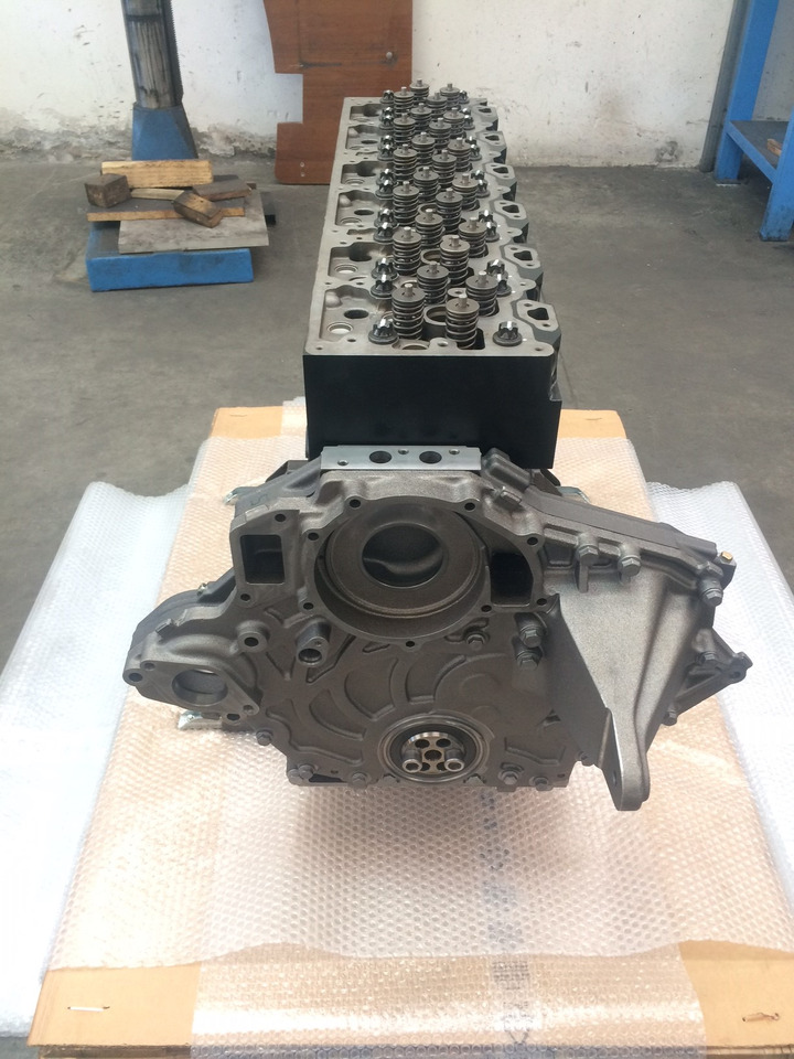 MOTORE MAN D0836LUH41 - 240CV - EURO 3 - BUS - Orizzontale - Motor za Avtobus: slika 2 MOTORE MAN D0836LUH41 - 240CV - EURO 3 - BUS - Orizzontale - Motor za Avtobus: slika 2