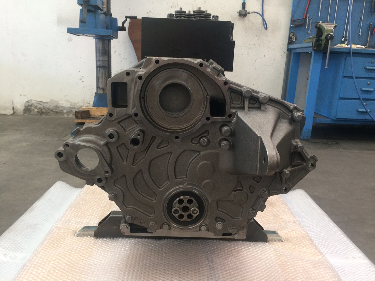 MOTORE MAN D0836LUH41 - 240CV - EURO 3 - BUS - Orizzontale - Motor za Avtobus: slika 3 MOTORE MAN D0836LUH41 - 240CV - EURO 3 - BUS - Orizzontale - Motor za Avtobus: slika 3