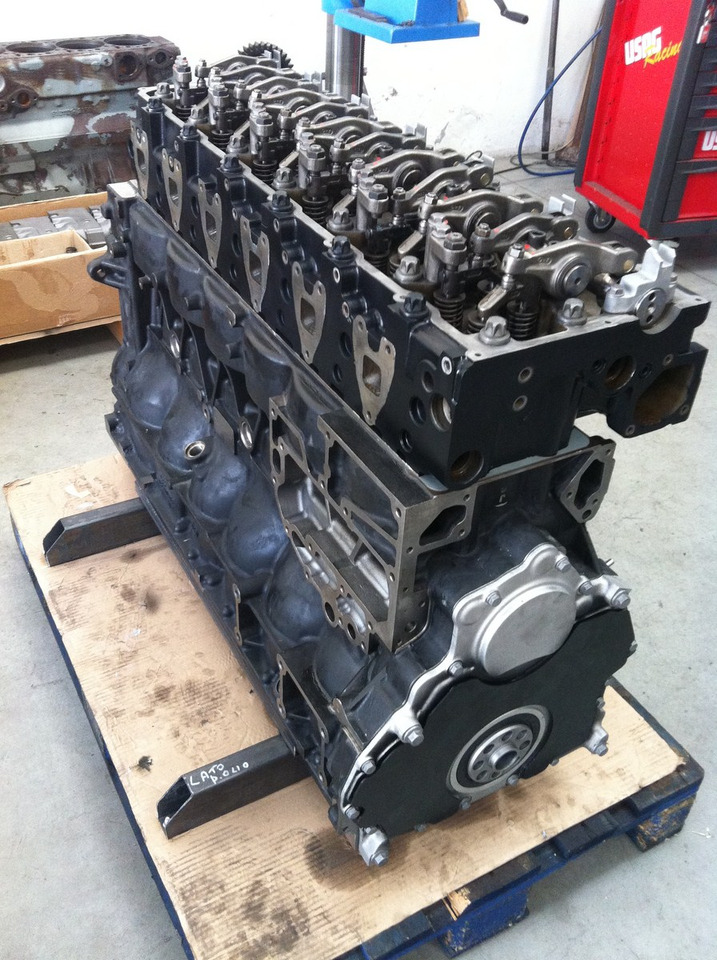 MOTORE MAN D2066LOH07 - 400CV - EURO 4 - Motor: slika 2 MOTORE MAN D2066LOH07 - 400CV - EURO 4 - Motor: slika 2