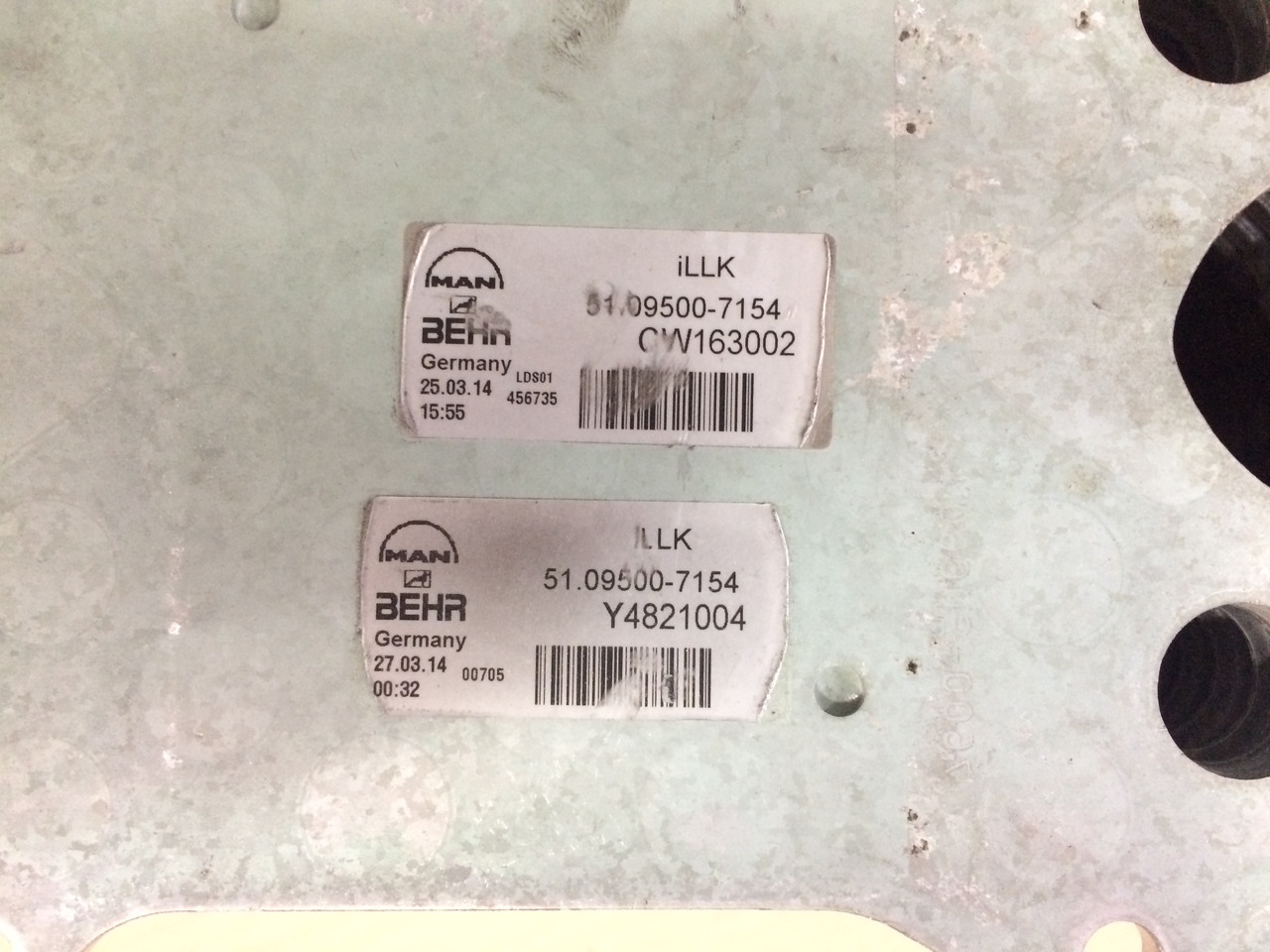 RADIATORE ARIA COMBURENTE - MOTORI MAN D2066 - D2676 - EURO 6 - Hladilni sistem za Tovornjak: slika 5 RADIATORE ARIA COMBURENTE - MOTORI MAN D2066 - D2676 - EURO 6 - Hladilni sistem za Tovornjak: slika 5