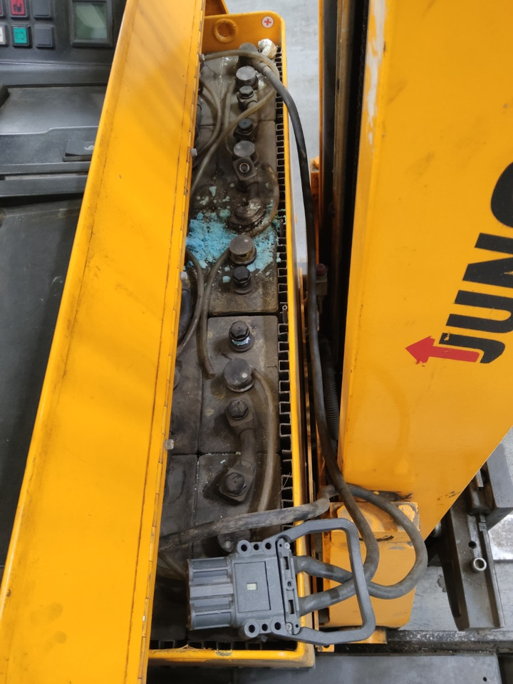 Jungheinrich ETV14 - Viličar s pomičnim teleskopom: slika 4 Jungheinrich ETV14 - Viličar s pomičnim teleskopom: slika 4